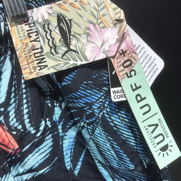 Spicy Tuna UPF 50+,lined,hip pockets,back velcro pocket,elastic drawstring waist - Picture 4 of 13